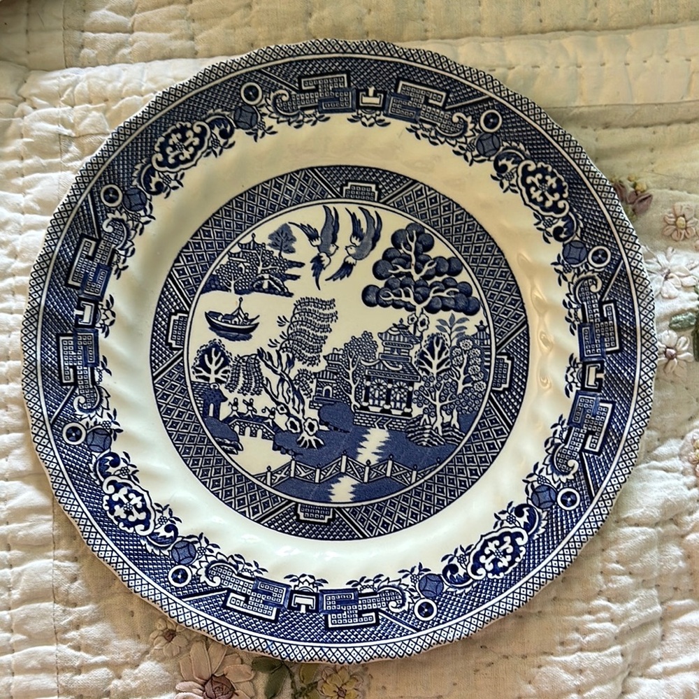 Classic Blue and White Dinner Plate fine Myott Meakin England